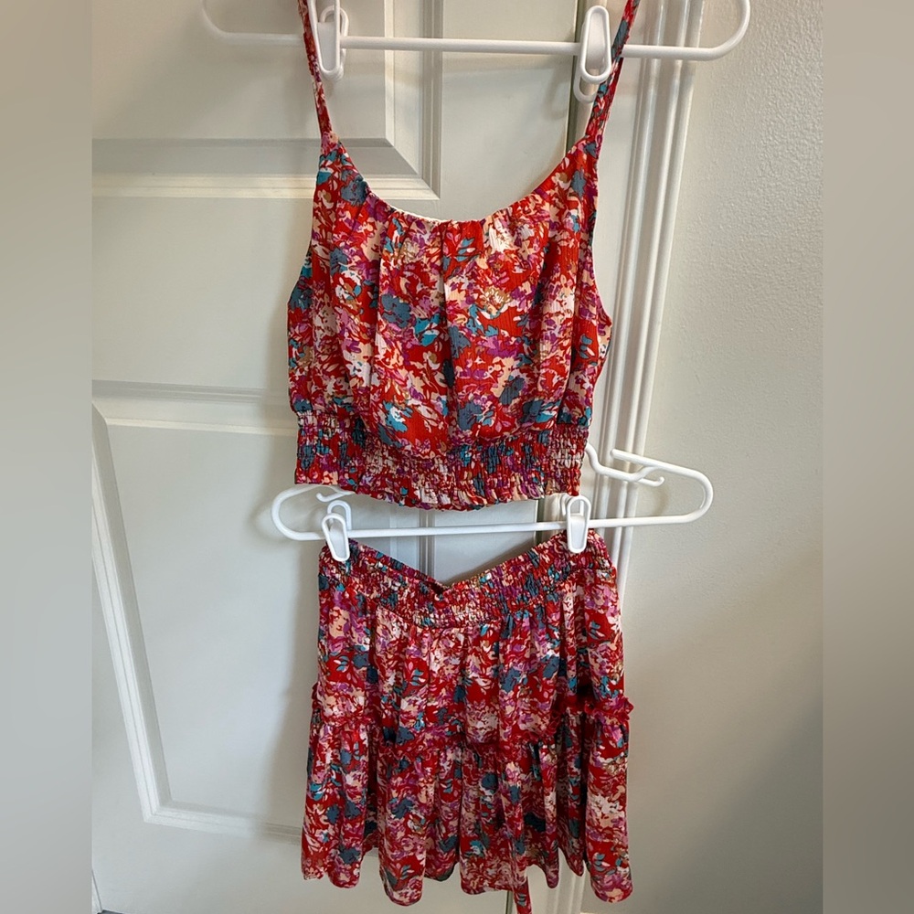 Floral Red 2-Piece Set